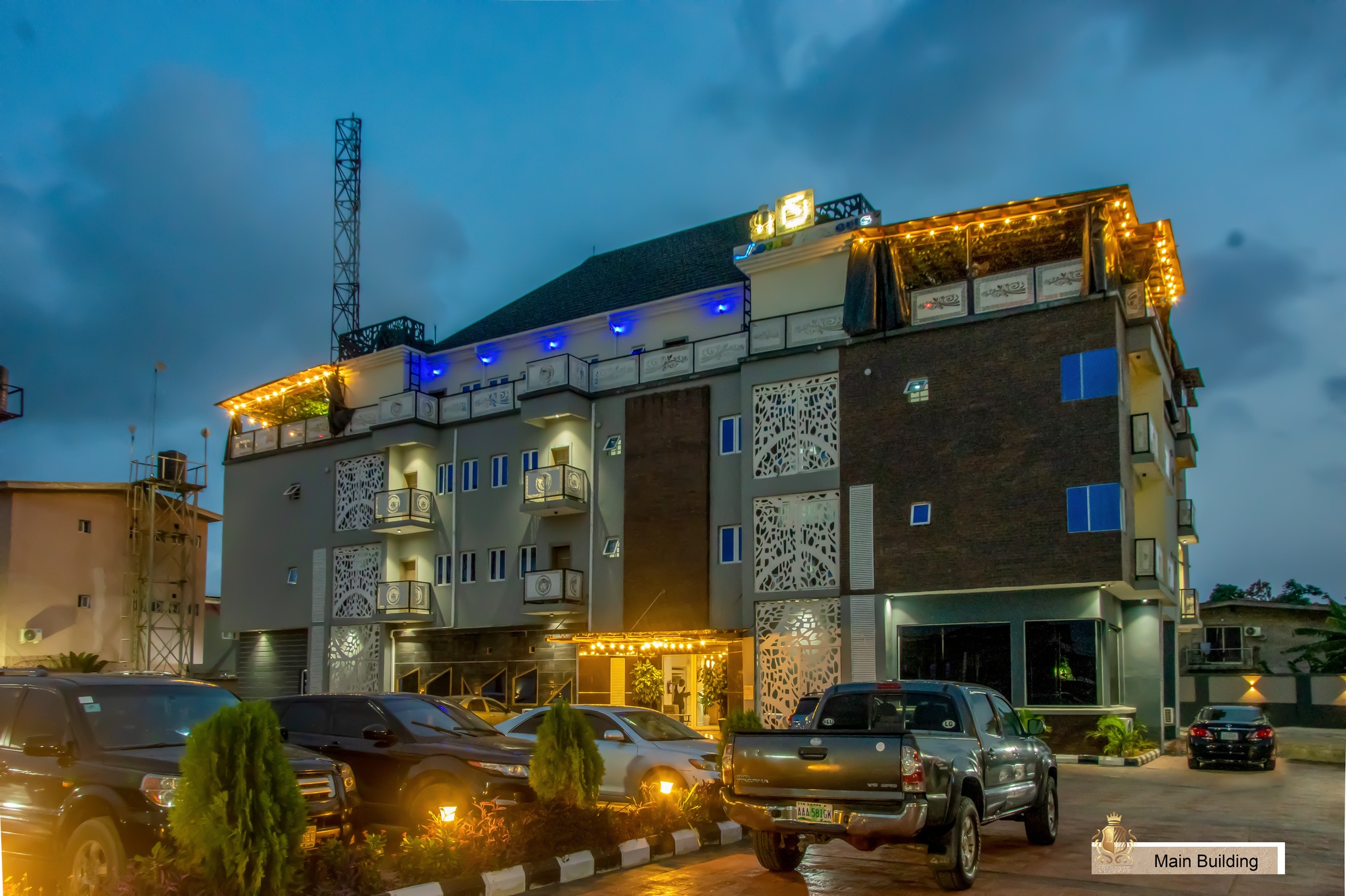Front exterior 02